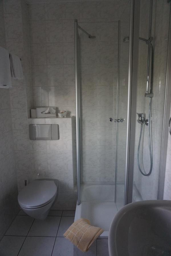Gaestehaus Eschment Bissersheim Luaran gambar