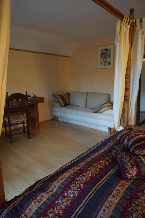 Gaestehaus Eschment Bissersheim Luaran gambar